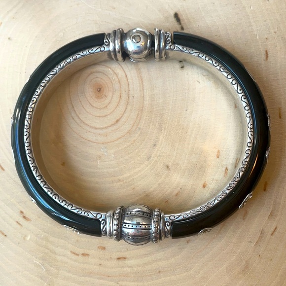 BRIGHTON VINTAGE MAGNETIC CLOSURE BRONZE BRACELET! - Picture 2 of 4